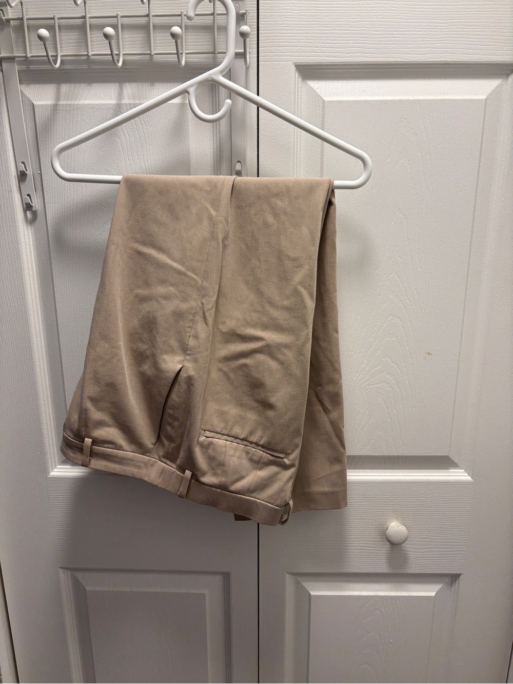 Uniqlo Smart Ankle Pants in Beige (2-way Stretch)
